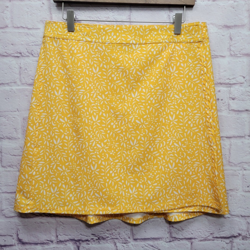 Rip Skirt Hawaii Floral Wrap Mini Skirt Med Length 2 Yellow Beachy Travel Resort